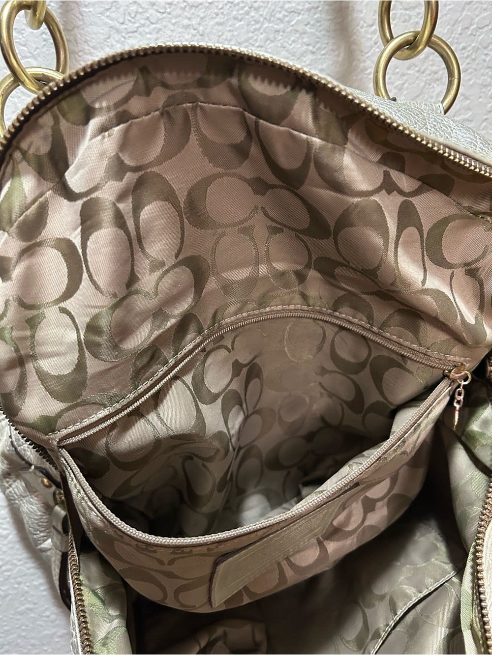 Authentic Coach Metallic Silver Leather Shoulder Bag with Brass Buckle Accents - Picture 9 of 16